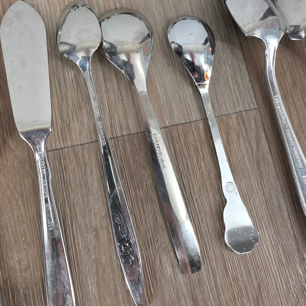 Mixed Vintage Flatware Lot Oneida Gero Stainless Steel Spoons Knives Forks 26pc